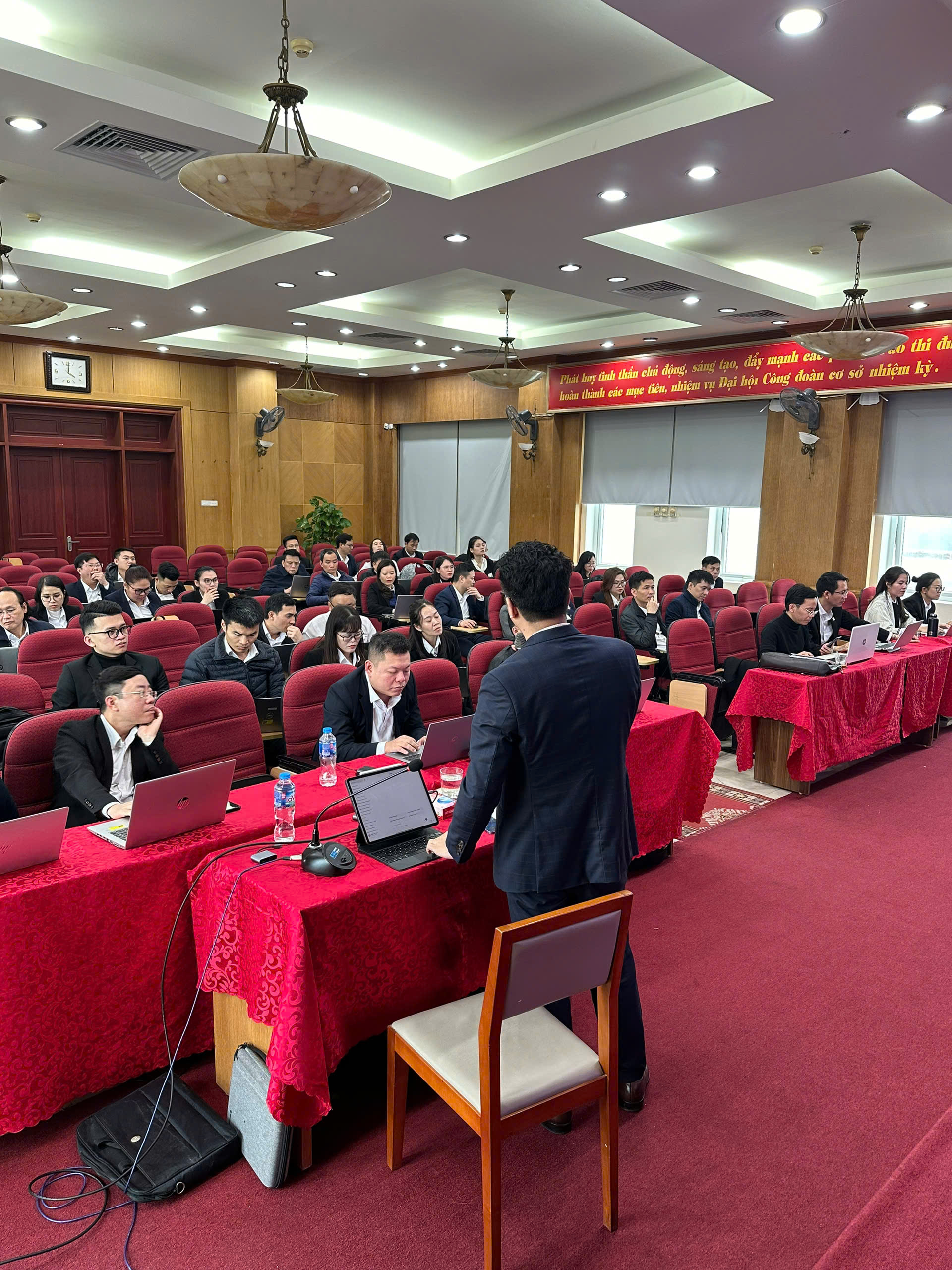 eefc38d4eb365b680227