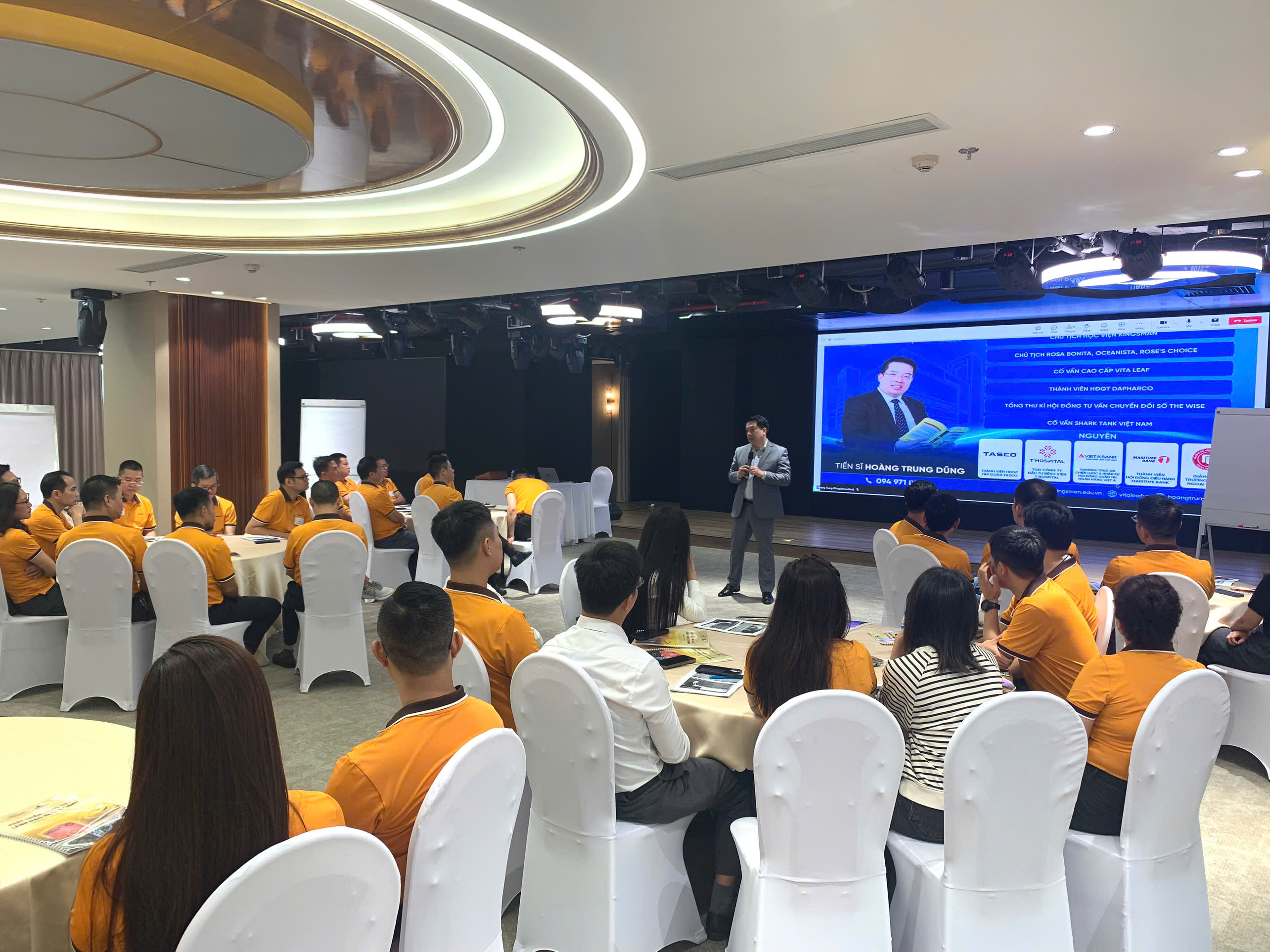 z7061299469036_60b3e6ec5e4a468a801a76f2556d2b5d