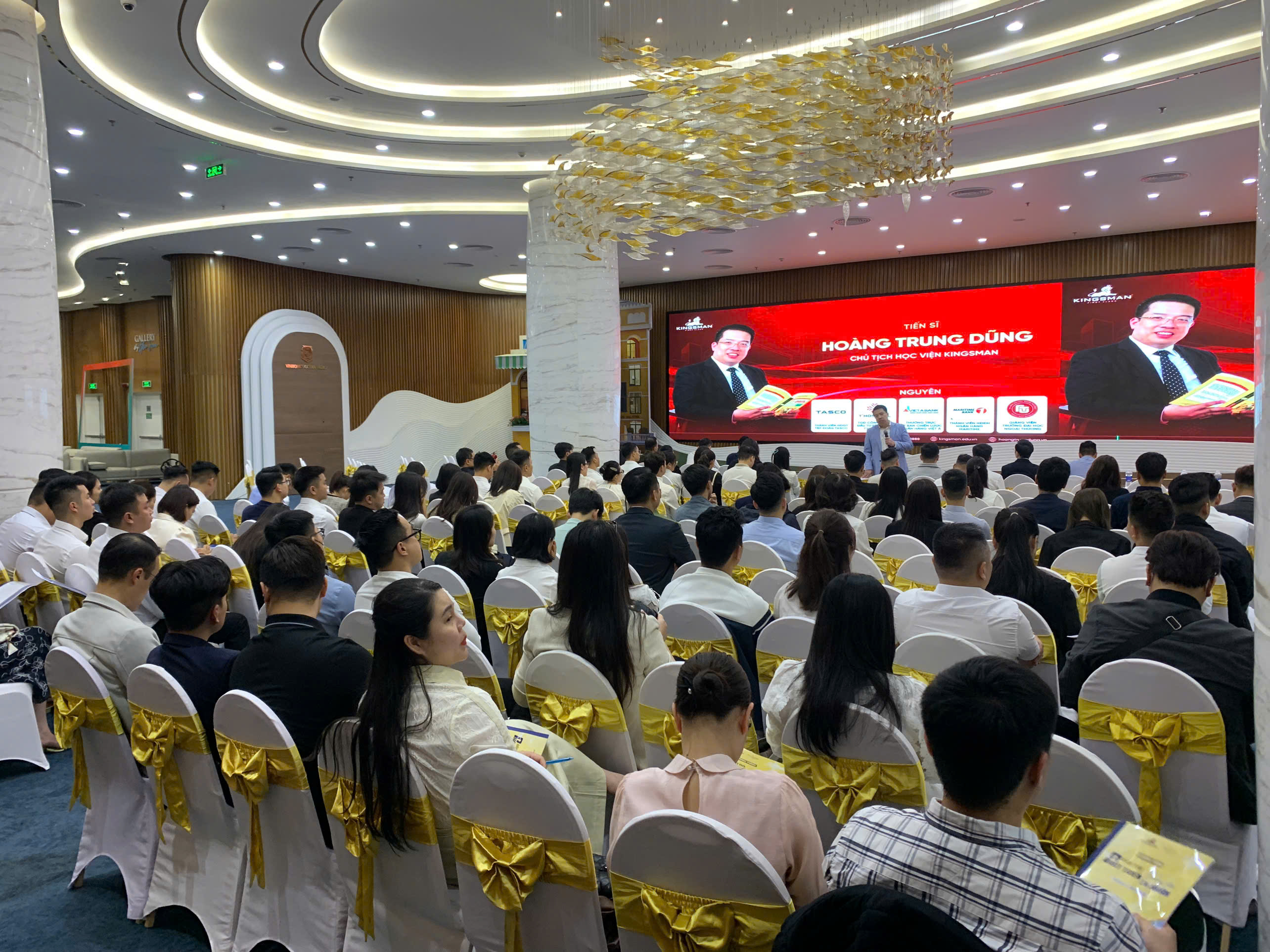 z7635580962595_0472312e4d6e027fc74c177892535e07