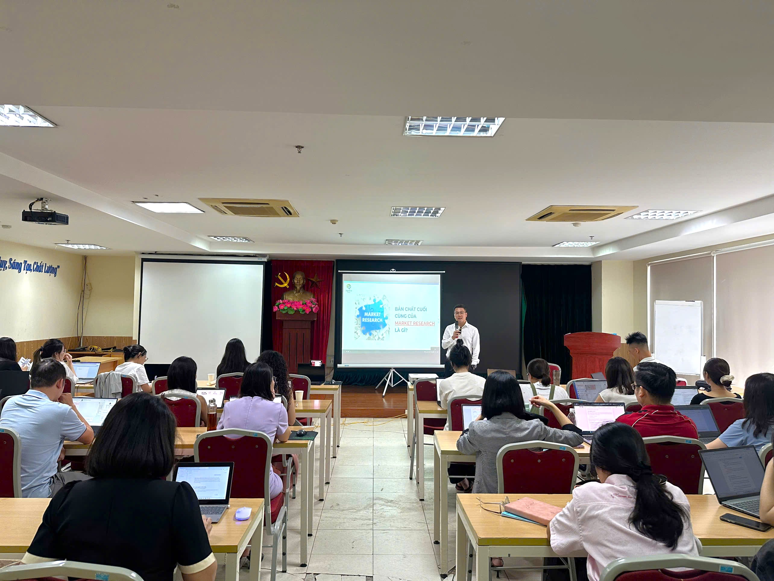 z6836849041723_6ab242557f70dee4dc8f866bb13709e5